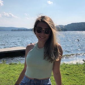 Meet your Posher, Emma